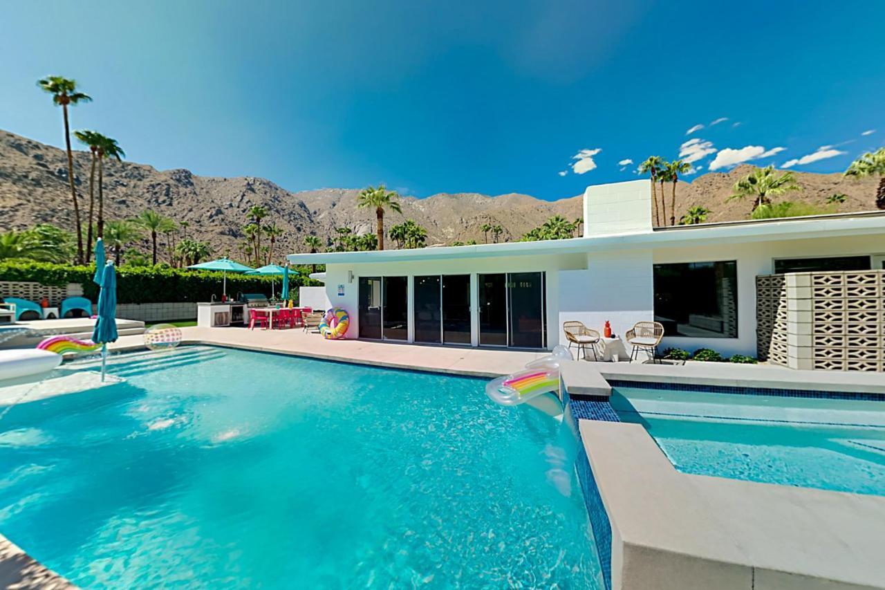 Mid Century Alexander Stunner In Vista Las Palmas Permit# 3800 Vila Palm Springs Exterior foto