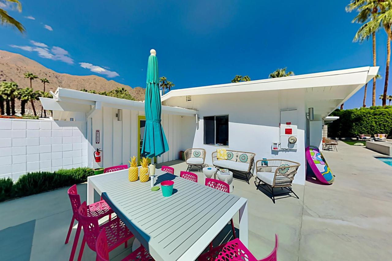 Mid Century Alexander Stunner In Vista Las Palmas Permit# 3800 Vila Palm Springs Exterior foto